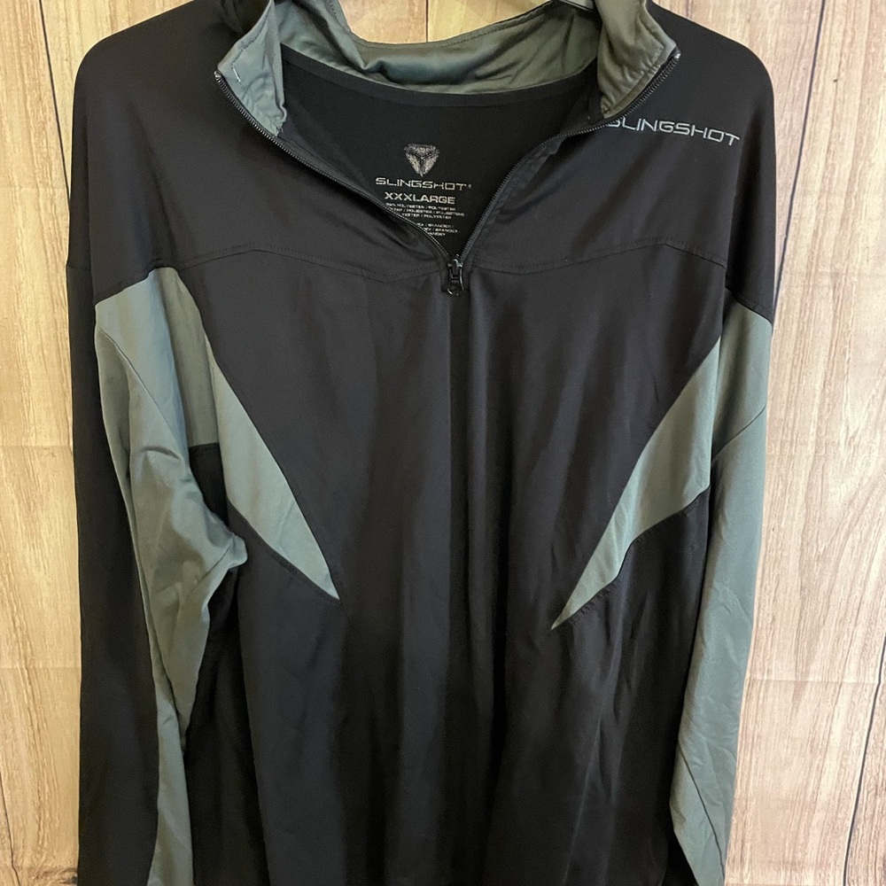Slingshot Men's Black and Gray Long Sleeve Tee